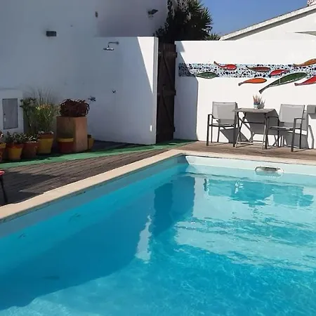 Casa Coloridos Bed & Breakfast *